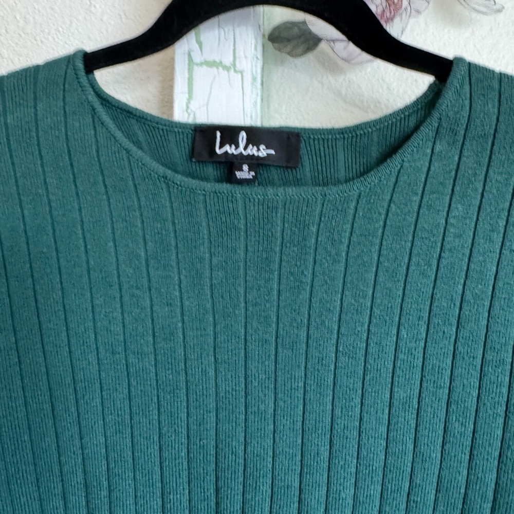 Lulu's Forest Green Ribbed Short Sleeve Knit Top Size S - Picture 2 of 4